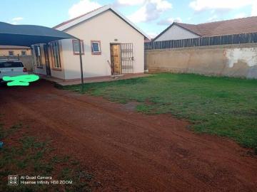 2 Bedroom House to Rent in Protea Glen