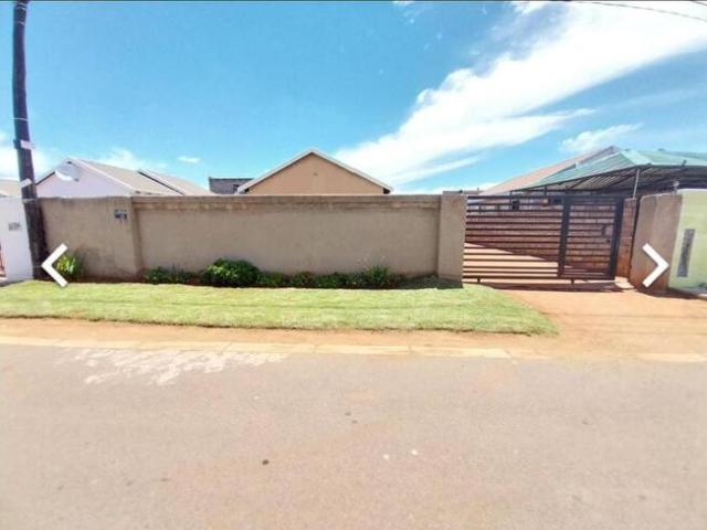 2 Bedroom House to Rent in Protea Glen