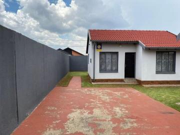 2 Bedroom House to Rent in Protea Glen