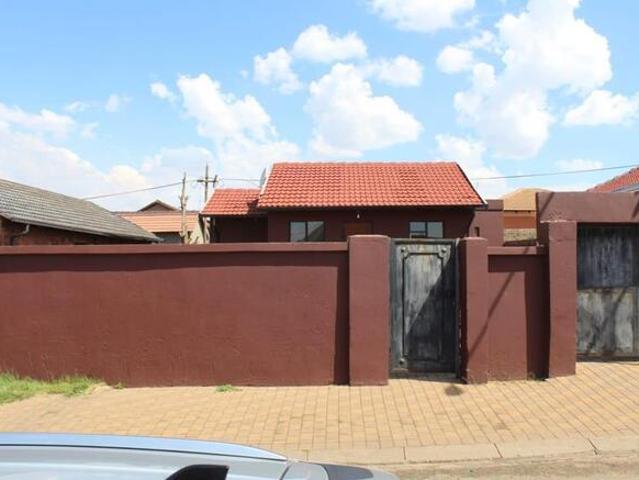 2 Bedroom House to Rent in Protea Glen
