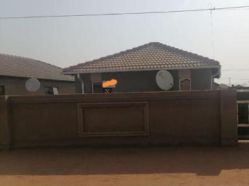 2 Bedroom House to Rent in Protea Glen
