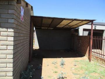 2 Bedroom House to Rent in Rocklands