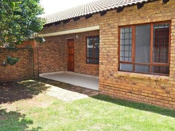 2 Bedroom House to Rent in Rynfield