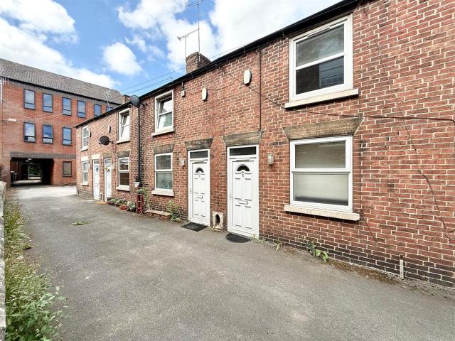 2 bedroom house to rent in saltergate chesterfield s40