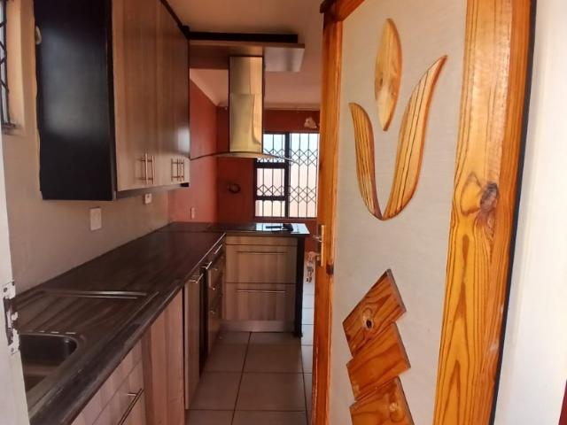 2 Bedroom House To Rent in Savanna City