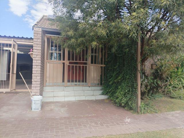 2 Bedroom House to Rent in Secunda