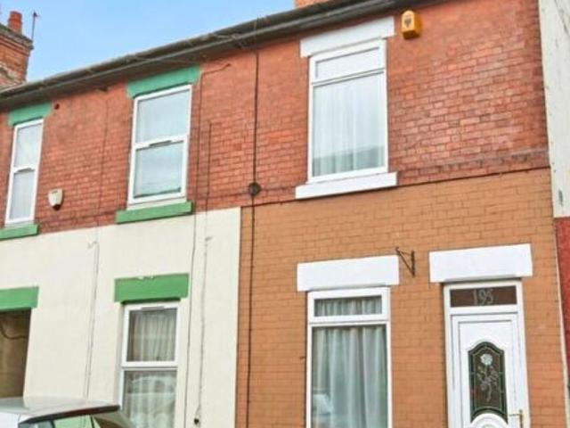 2 Bedroom House To Rent In Shaftesbury Crescent, DE23