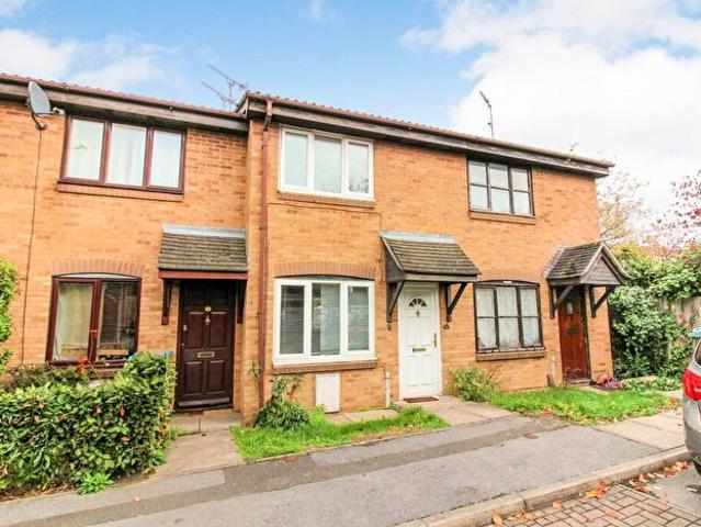 2 Bedroom House To Rent In Sharp Close, Aylesbury, HP21