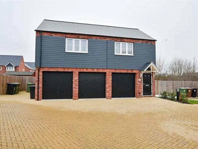 2 Bedroom House To Rent In Sulgrave Way, Wellingborough, NN8