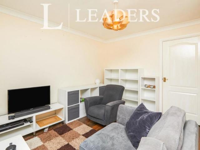 2 bedroom house to rent Ireton Close, Belper, DE56
