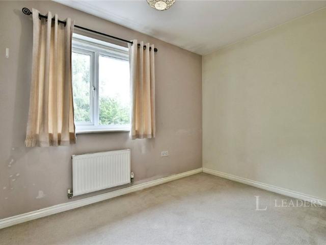 2 bedroom house to rent Longshaw Close, Manchester, M8
