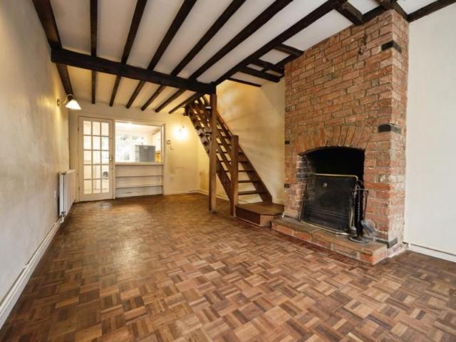 2 bedroom house to rent Mount Pleasant, Aspley Guise, Milton Keynes, Bedfordshire, MK17