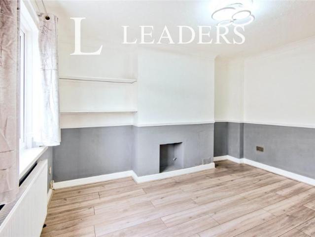 2 bedroom house to rent Ockelford Avenue, Chelmsford, CM1