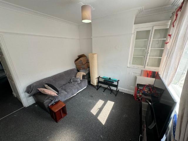 2 bedroom house to rent Riddings Street, Derby, DE22