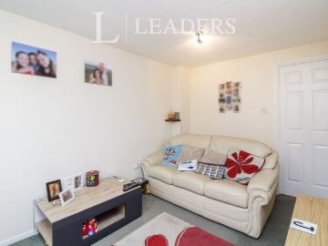 2 bedroom house to rent Showell Grove, Droitwich, WR9