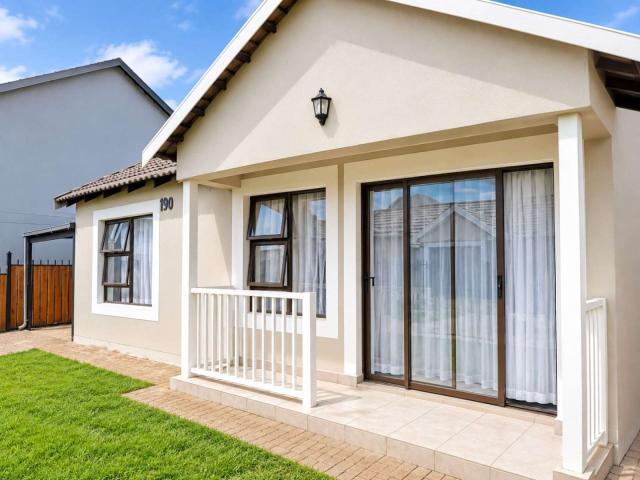 2 Bedroom House to tRent
