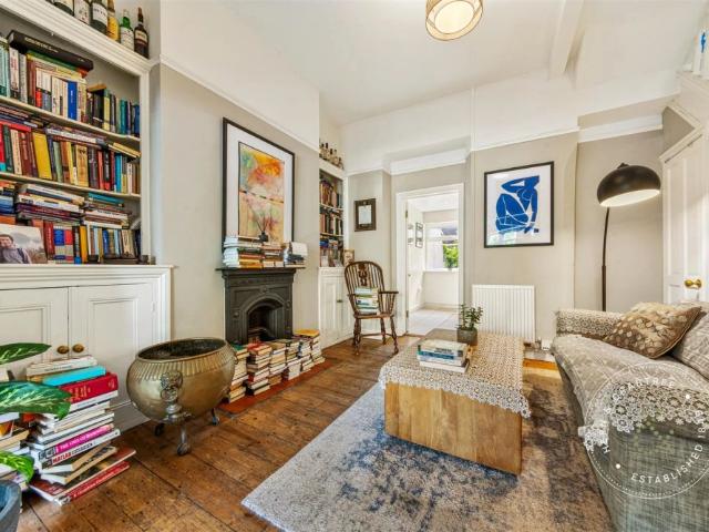 2 Bedroom House Terraced