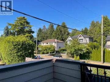 2 Bedroom House Vancouver BC 102518938