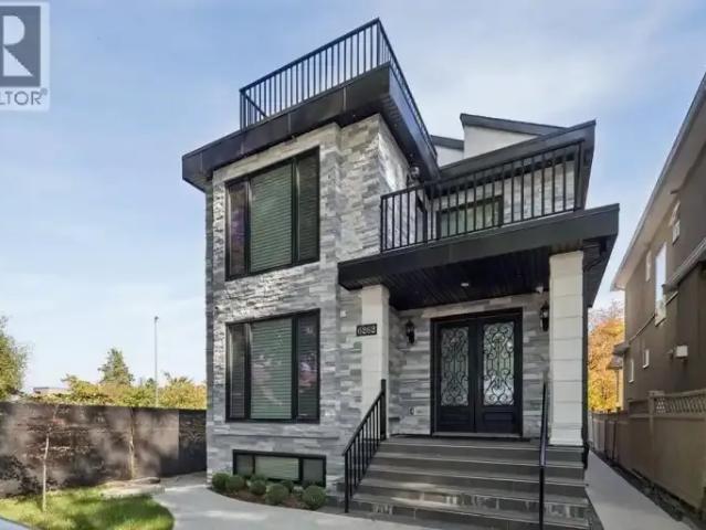 2 Bedroom House Vancouver BC 105643466