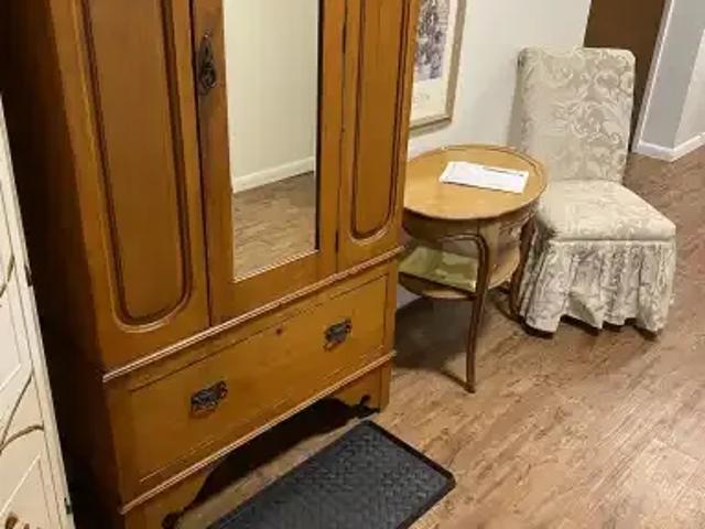 2 Bedroom House Victoria BC 105378451