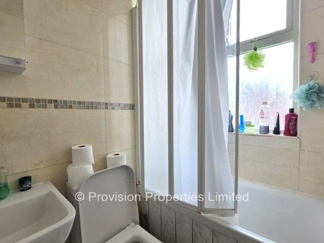 2 Bedroom Houses in Burley