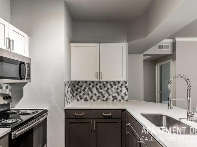 2 bedroom, Houston TX 77040 87057385
