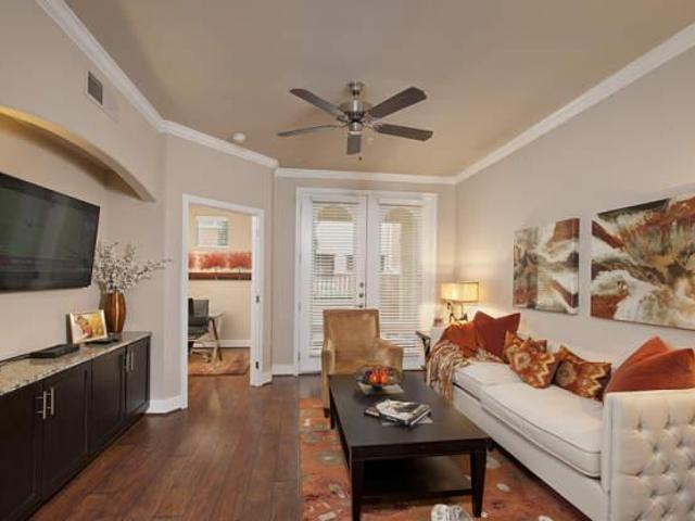 2 bedroom, Houston TX 77042 104862083