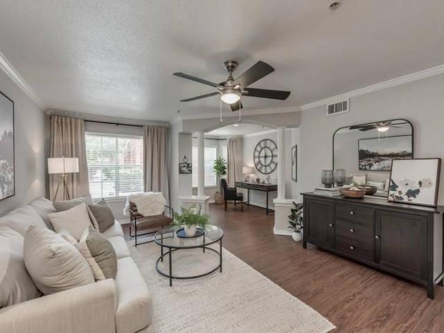 2 bedroom, Houston TX 77057 104984786