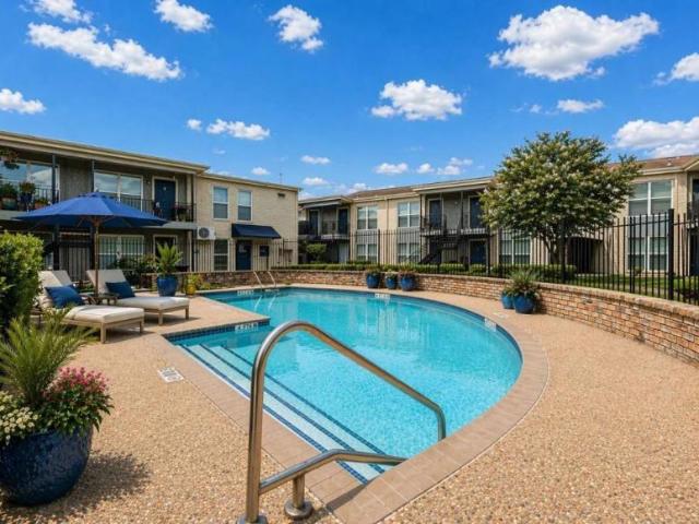 2 bedroom, Houston TX 77055 LS104582645