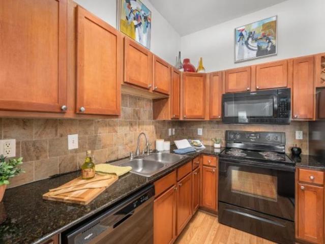 2 bedroom, Houston TX 77056 98546440