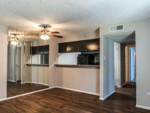 2 bedroom, Houston TX 77058 106056603