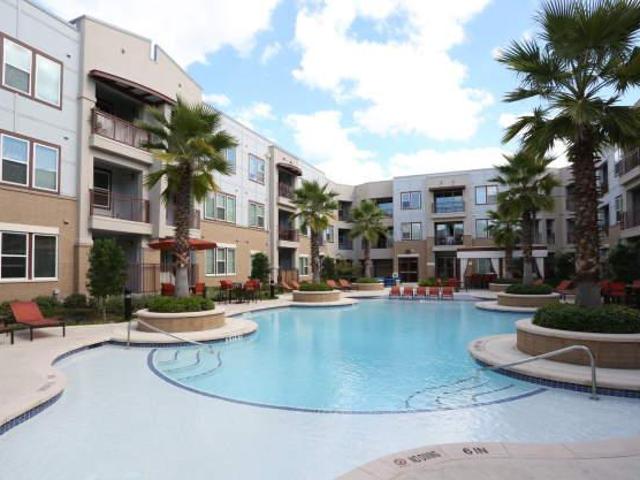 2 bedroom, Houston TX 77063 105857072