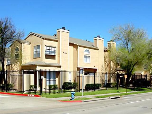 2 bedroom, Houston TX 77071 105856368