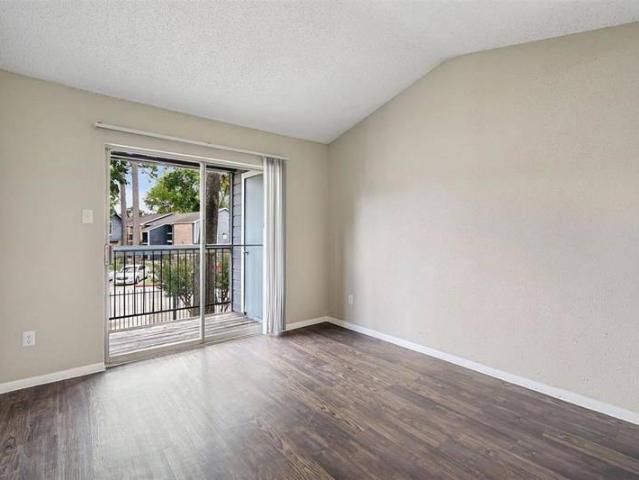 2 bedroom, Houston TX 77090 96295118