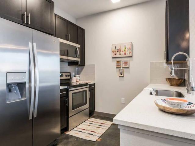 2 bedroom, Houston TX 77007 96294591