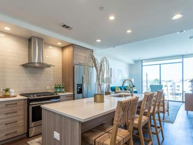 2 bedroom, Houston TX 77007 105857922