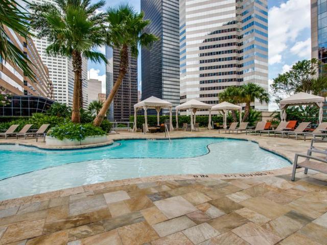 2 bedroom, Houston TX 77010 57840646