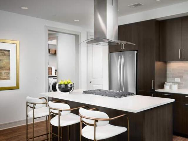 2 bedroom, Houston TX 77019 104861922