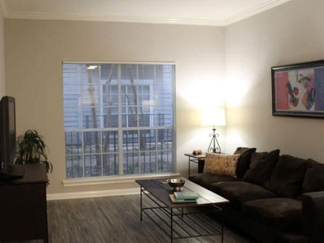 2 bedroom, Houston TX 77019 105952359