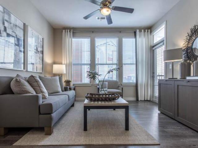 2 bedroom, Houston TX 77023 104862145