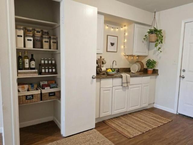 2 bedroom, Houston TX 77022 106061417