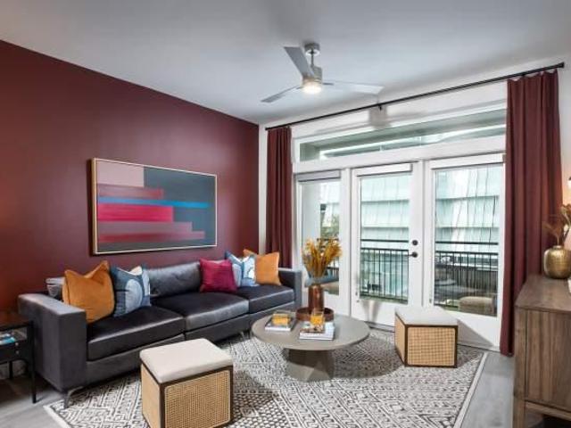 2 bedroom, Houston TX 77027 104861099
