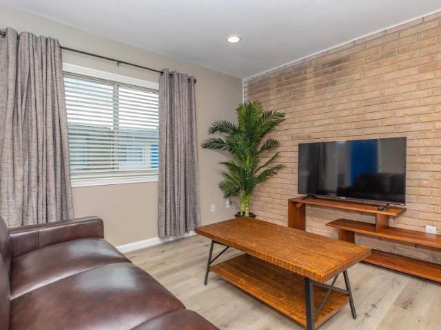 2 bedroom, Houston TX 77025 LS101303834