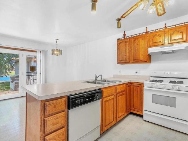 2 bedroom, Hobart IN 46342 106062426