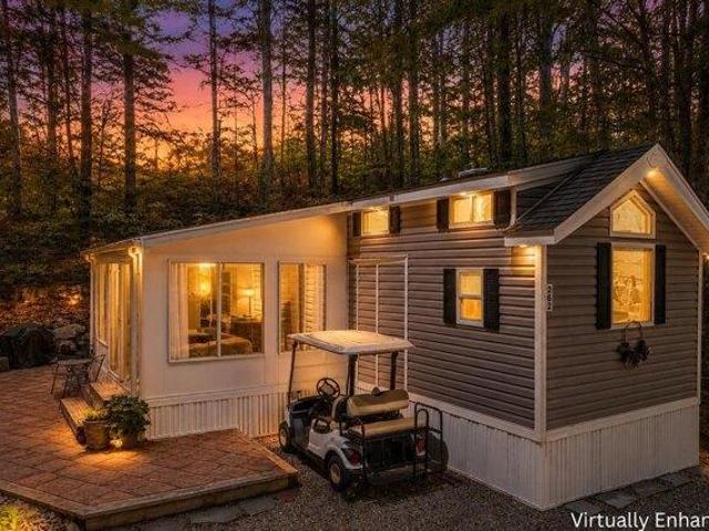 2 bedroom, Holderness NH 03245 104789435