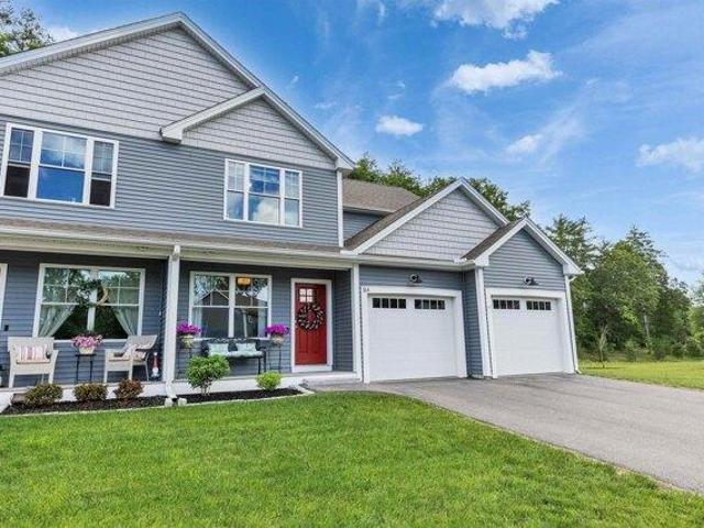 2 bedroom, Hollis NH 03049 104331333