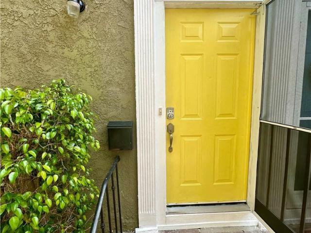 2 bedroom, Hollywood CA 90028 LS96528072