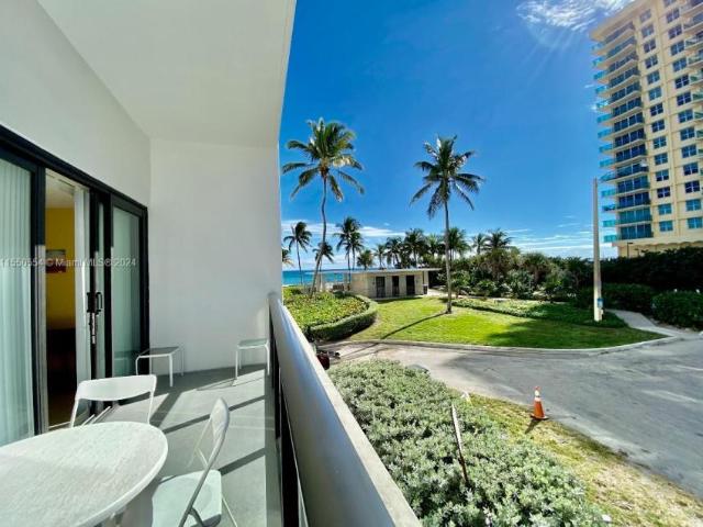 2 bedroom, Hollywood FL 33019 LS105433428