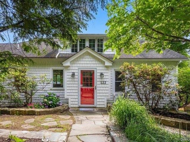 2 bedroom, Holmes NY 12531 105292657