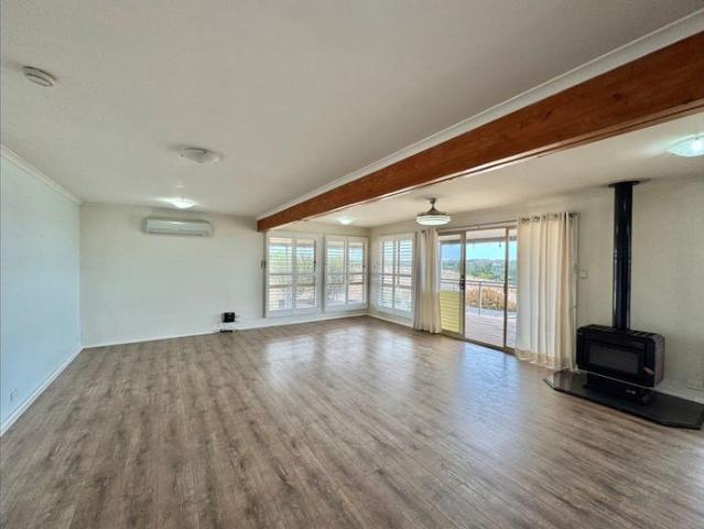 2 Bedroom home with Gorgeous Floodplain Views